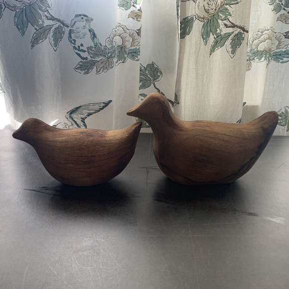Pair Of Primitive Style Carved Solid Wood Folk Art Birds - Picture 3 of 14